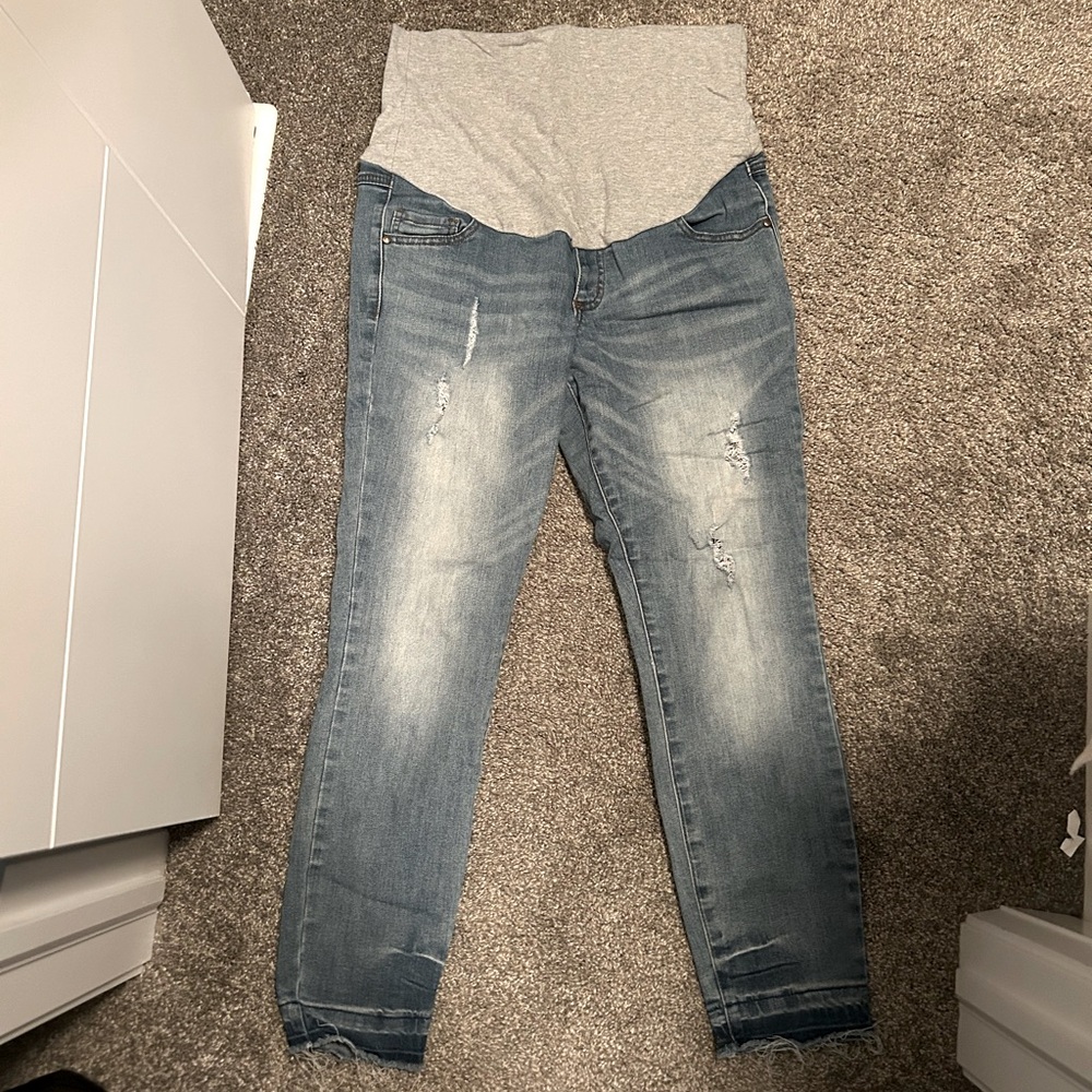 Women’s Thyme maternity jeans